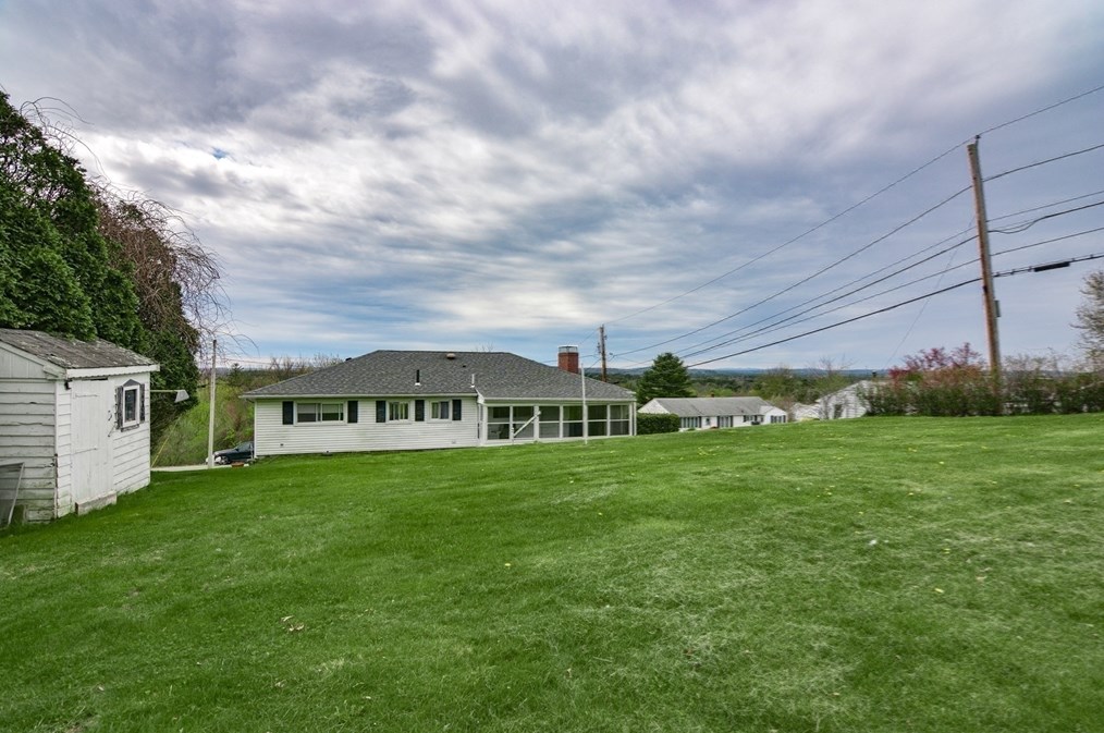 35 Worcester St, Methuen MA  01844-3257 exterior