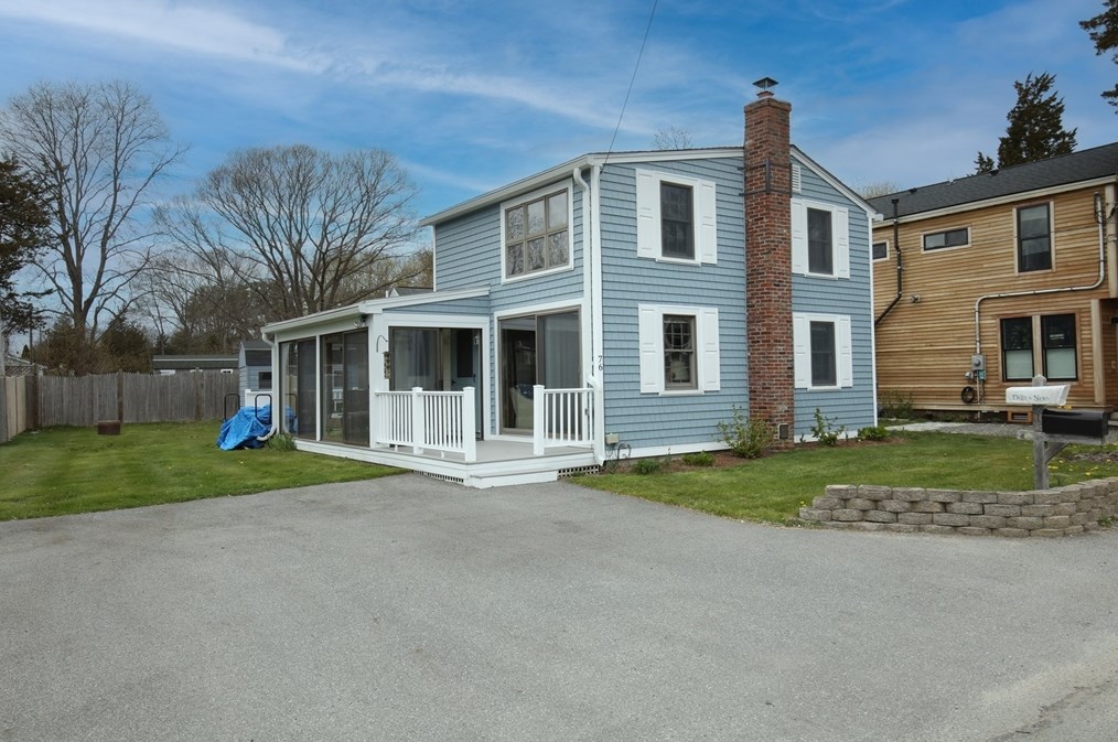 76 Cottage Rd, Plum Island, MA 01951 exterior