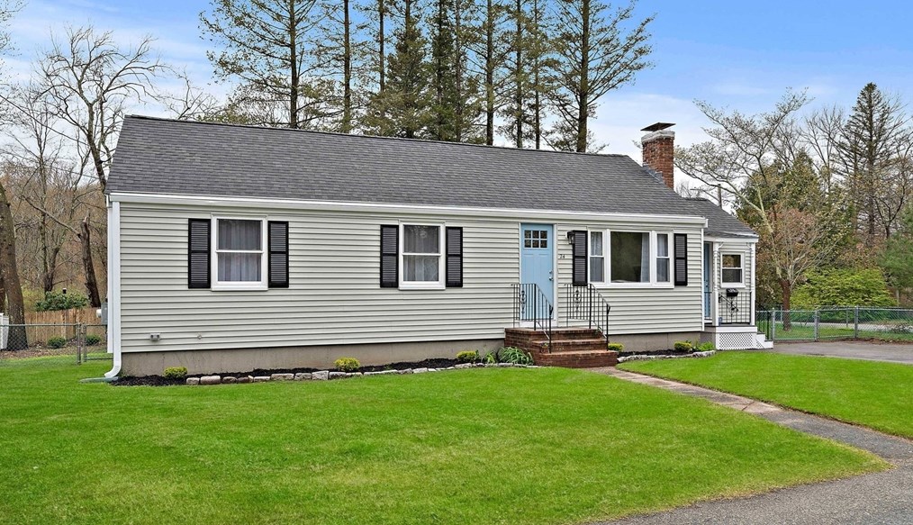 24 Leslie Ave, Weymouth MA  02188-3410 exterior