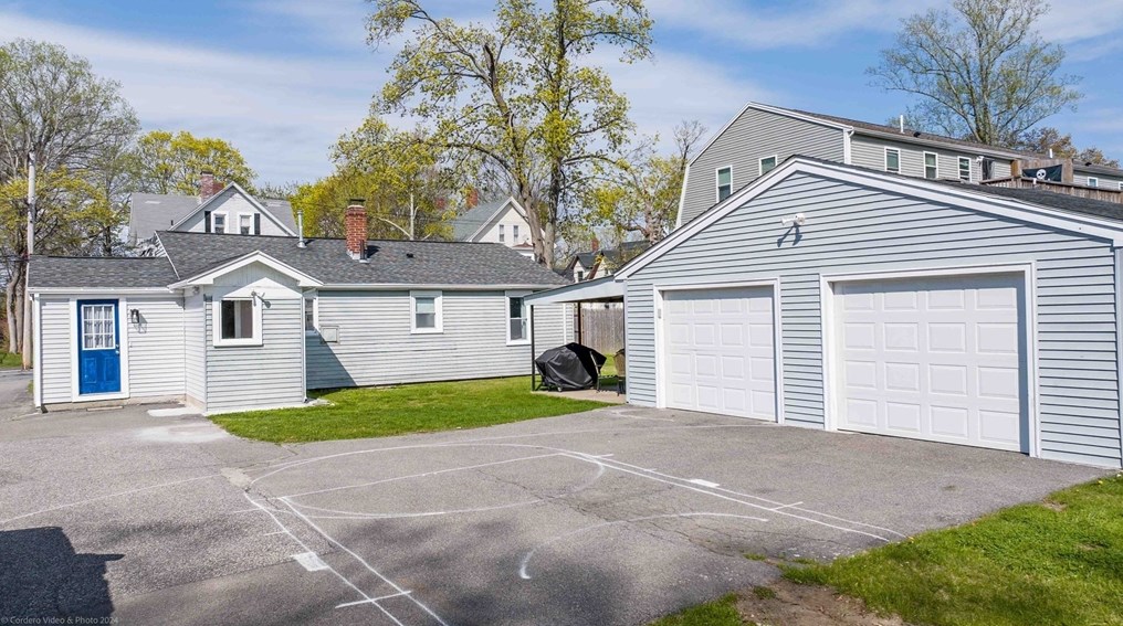 14 Maple St, Taunton MA  02780-3022 exterior