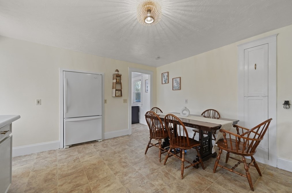 14 Maple St, Taunton MA  02780-3022 exterior