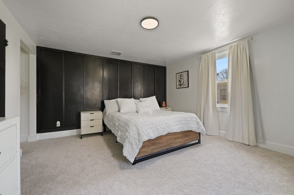 14 Maple St, Taunton MA  02780-3022 exterior