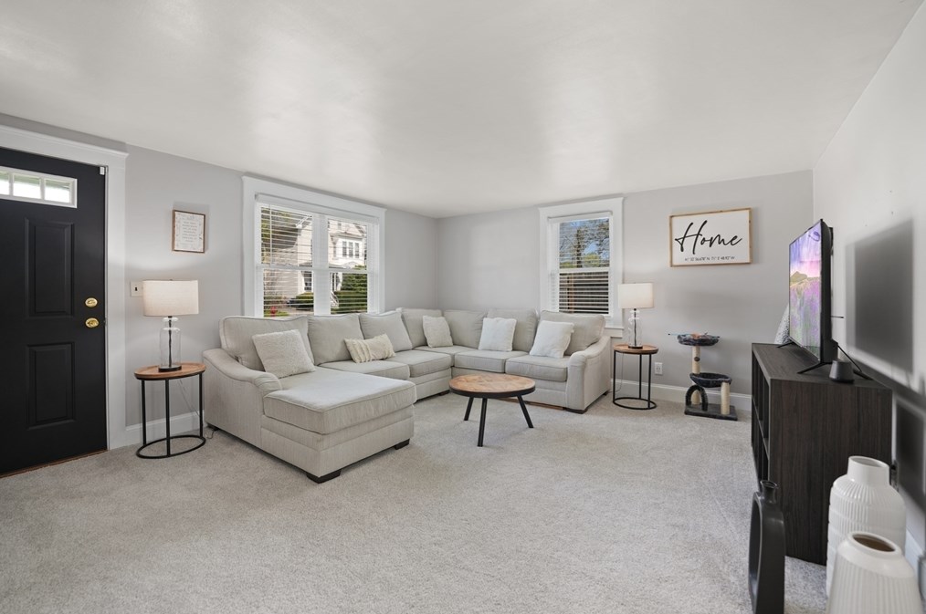 14 Maple St, Taunton MA  02780-3022 exterior