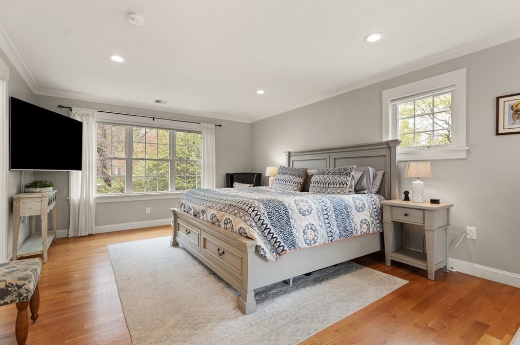 15 Kinsman Pl, Natick MA  01760-2732 exterior