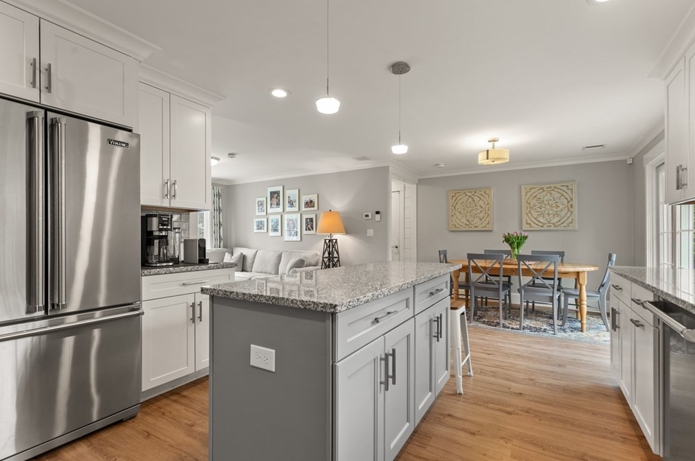 15 Kinsman Pl, Natick MA  01760-2732 exterior