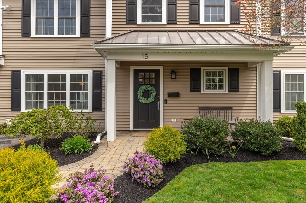 15 Kinsman Pl, Natick MA  01760-2732 exterior