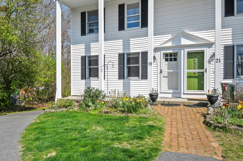 19 Crestwood Dr #19, Northborough, MA 01532