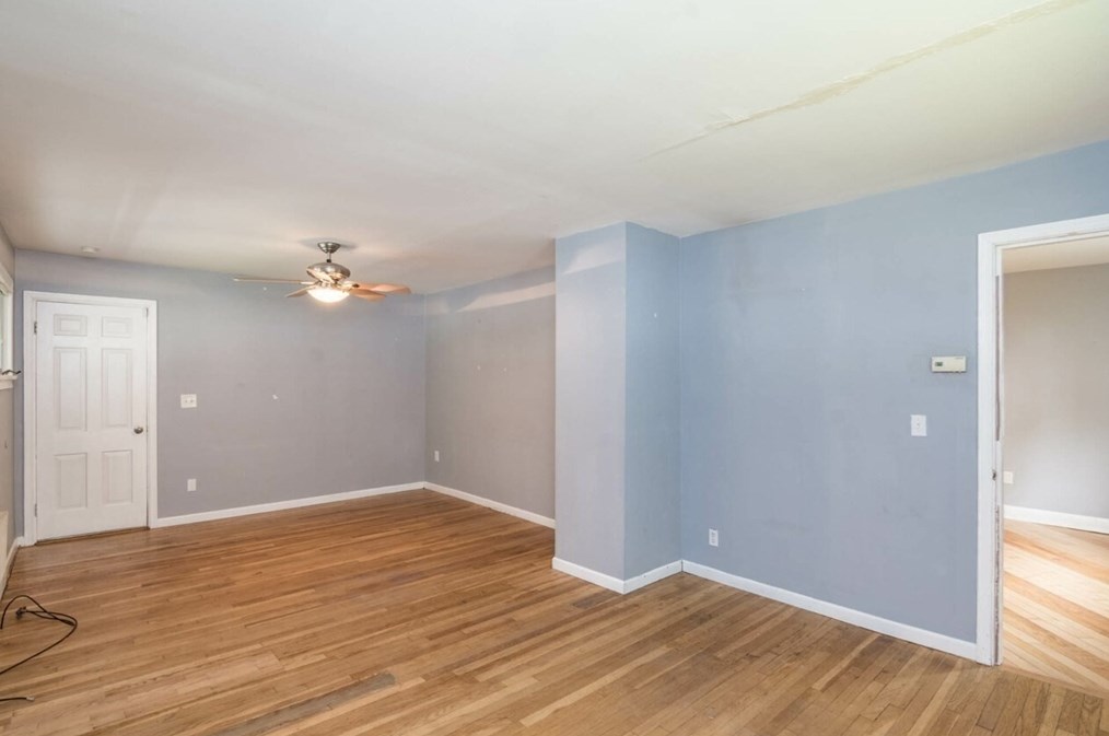 80 Hilton St, Chicopee MA 01020-3552 exterior