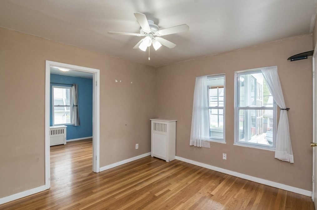 80 Hilton St, Chicopee MA 01020-3552 exterior