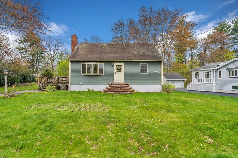 4 Herman Cir, Hudson, MA 01749