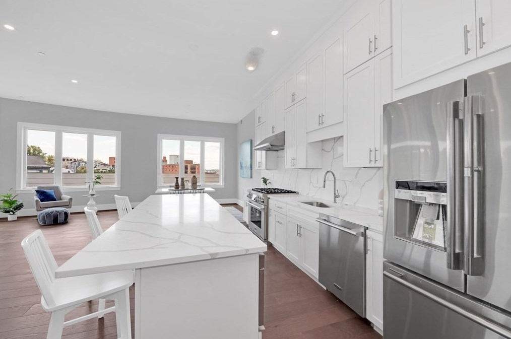 480 W Broadway #402, Boston, MA 02127
