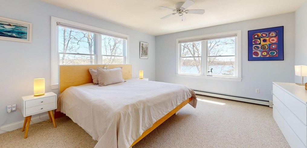 55 Horseshoe Bnd Way, Mashpee MA 02649-4310 exterior