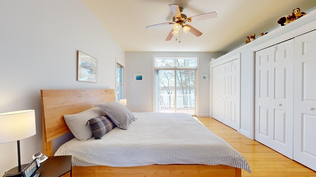 55 Horseshoe Bnd Way, Mashpee MA 02649-4310 exterior