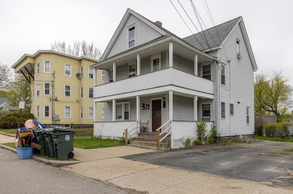 19 Cottage St, Leominster, MA 01453