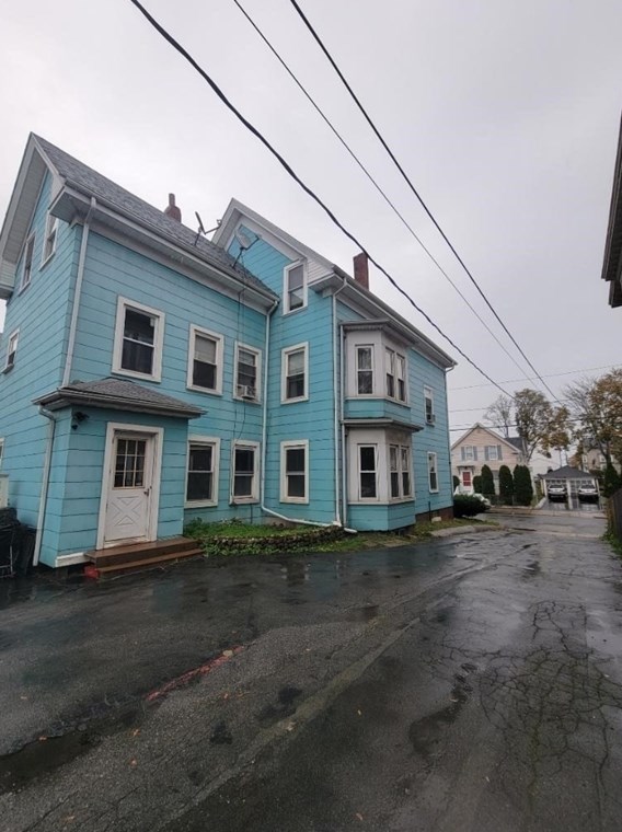 97 Jefferson St, Lynn, MA 01902-3549