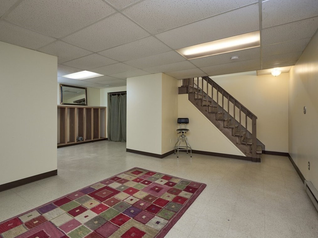 21 Collette Rd, Sturbridge MA 01518-1105 exterior