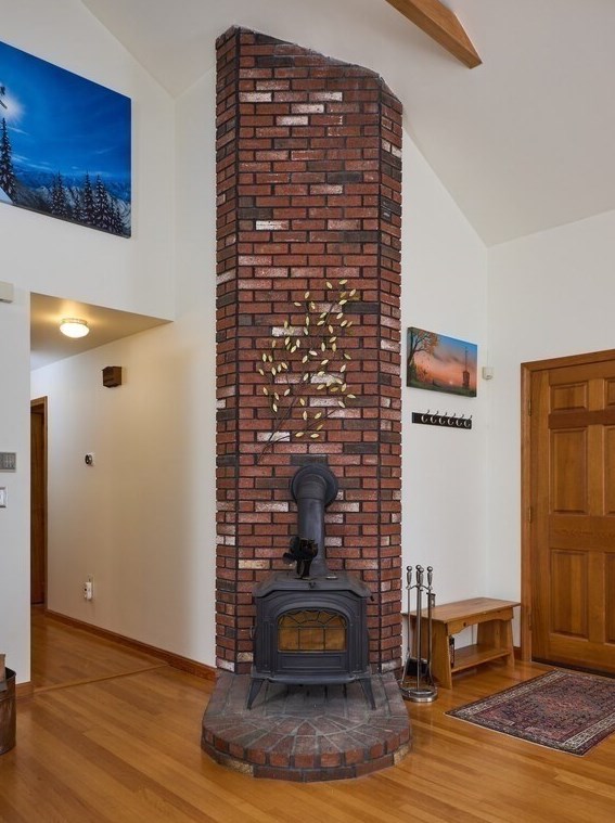 21 Collette Rd, Sturbridge MA 01518-1105 exterior