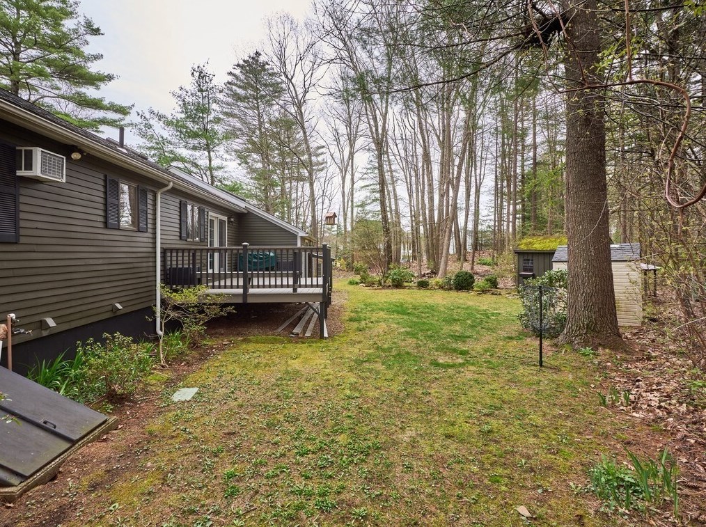 21 Collette Rd, Sturbridge MA 01518-1105 exterior