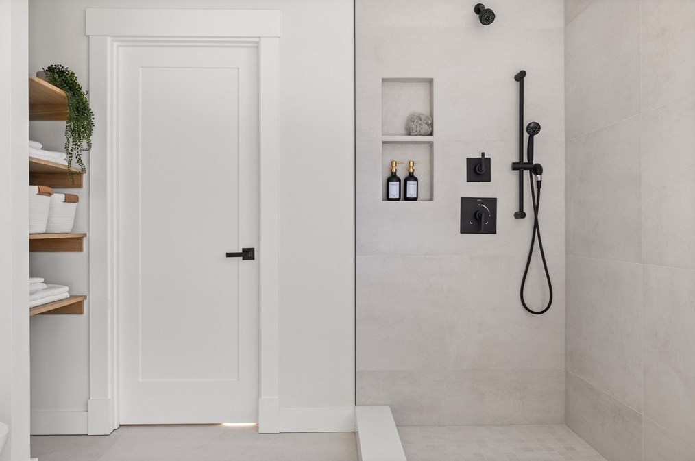 186 Holworthy St, Cambridge MA  02138-4508 exterior