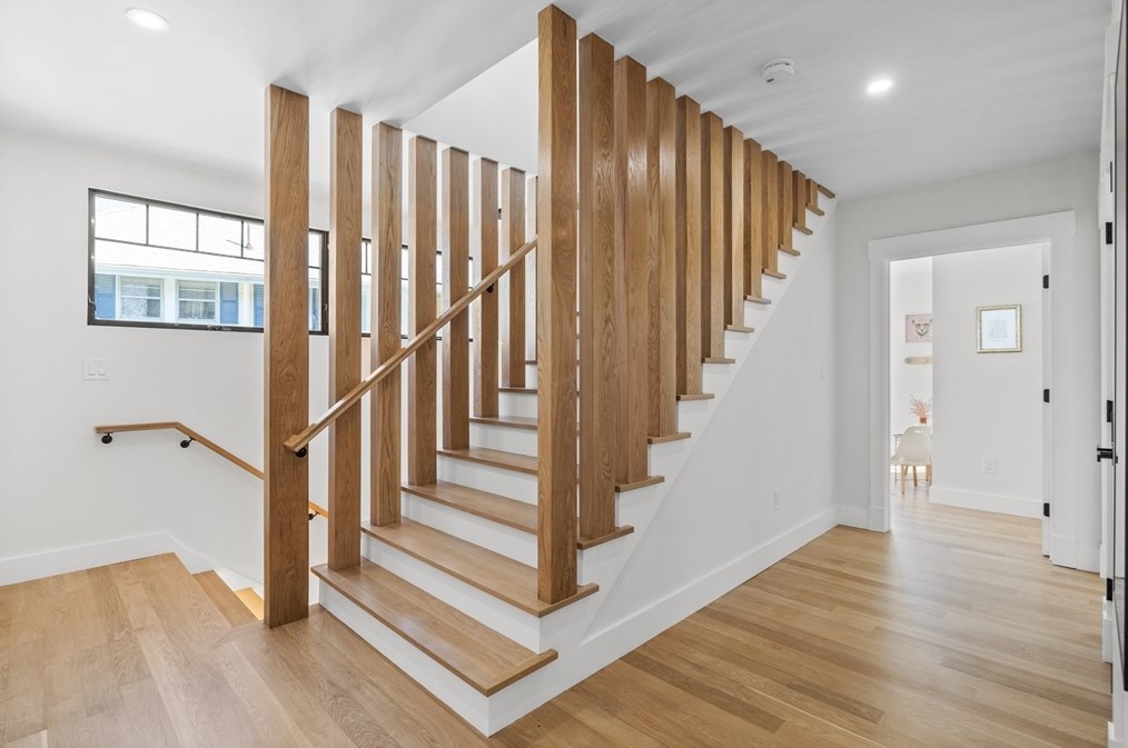 186 Holworthy St, Cambridge MA  02138-4508 exterior