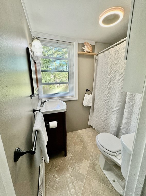 119 Shelburne Rd, Greenfield MA  01301-2107 exterior