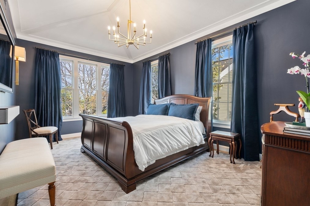 208 Marina Dr, Quincy MA 02171-1573 exterior