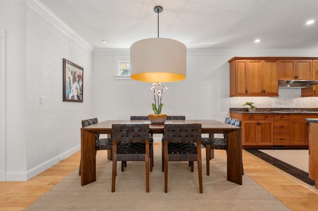 208 Marina Dr, Quincy MA 02171-1573 exterior