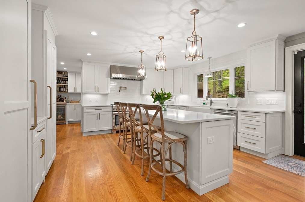 14 Frst Rd, Wakefield MA 01880-3643 exterior