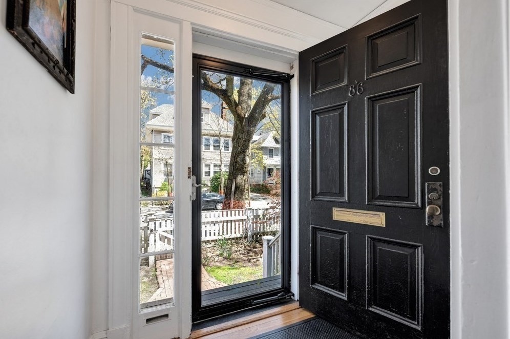 86 Grozier Rd #86, Cambridge, MA 02138