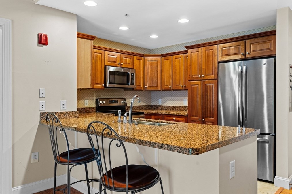 5 Sally Sweet Way #111, Salem, NH 03079