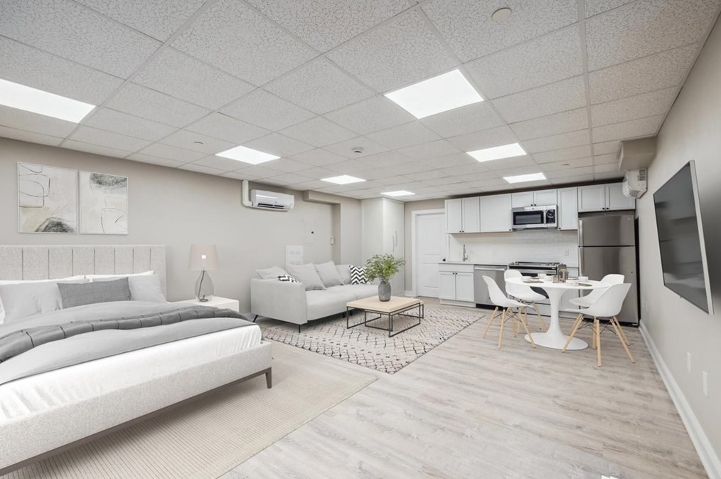 27 Middle St, Waltham MA  02451-4433 exterior