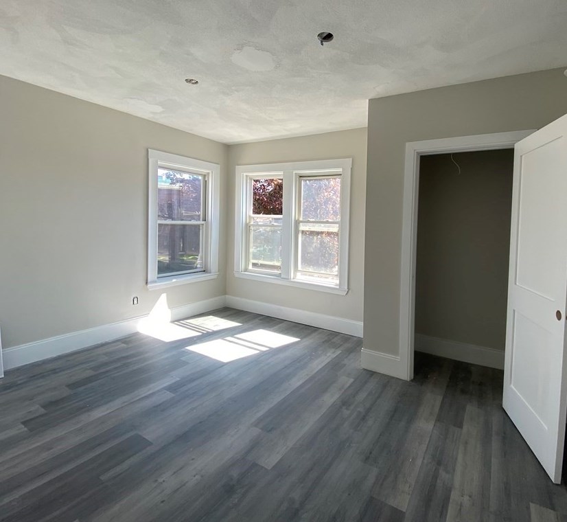 1 Spring St, Everett MA  02149-3505 exterior