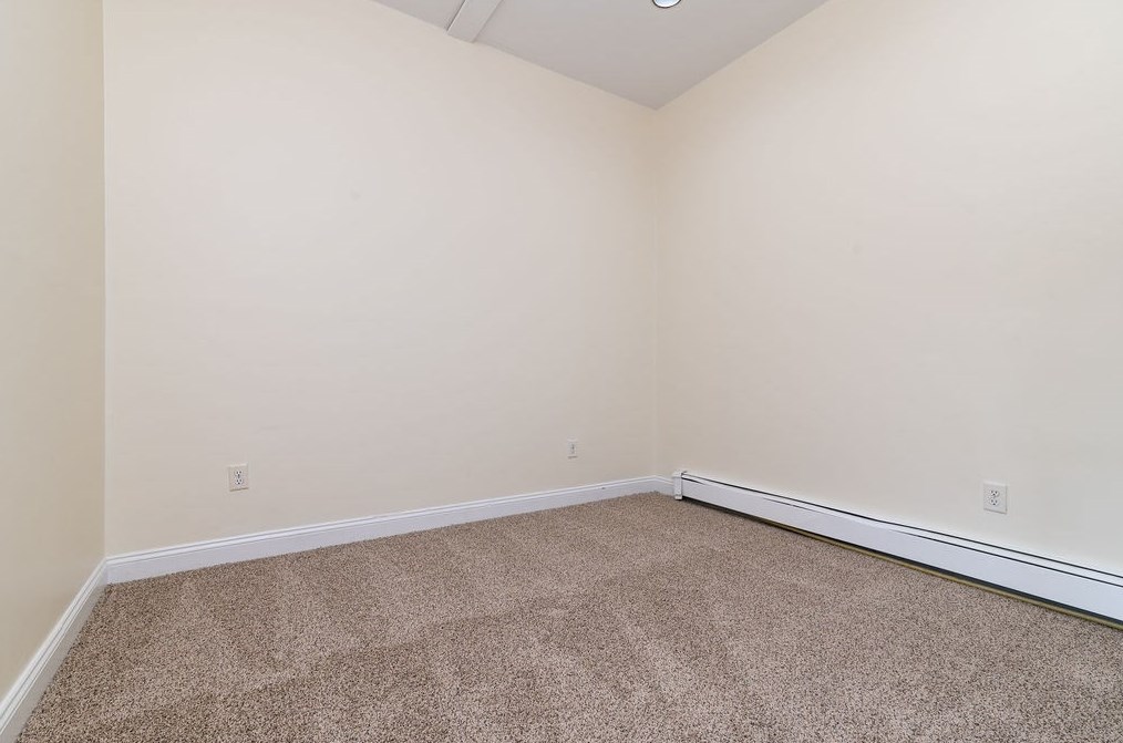 310 Middle St, Weymouth MA 02189-1202 exterior