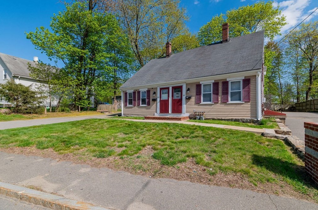 312 Middle St, Weymouth MA  02189-1202 exterior