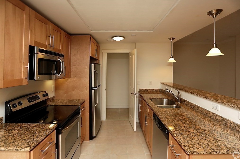 87 New #204, Cambridge, MA 02138