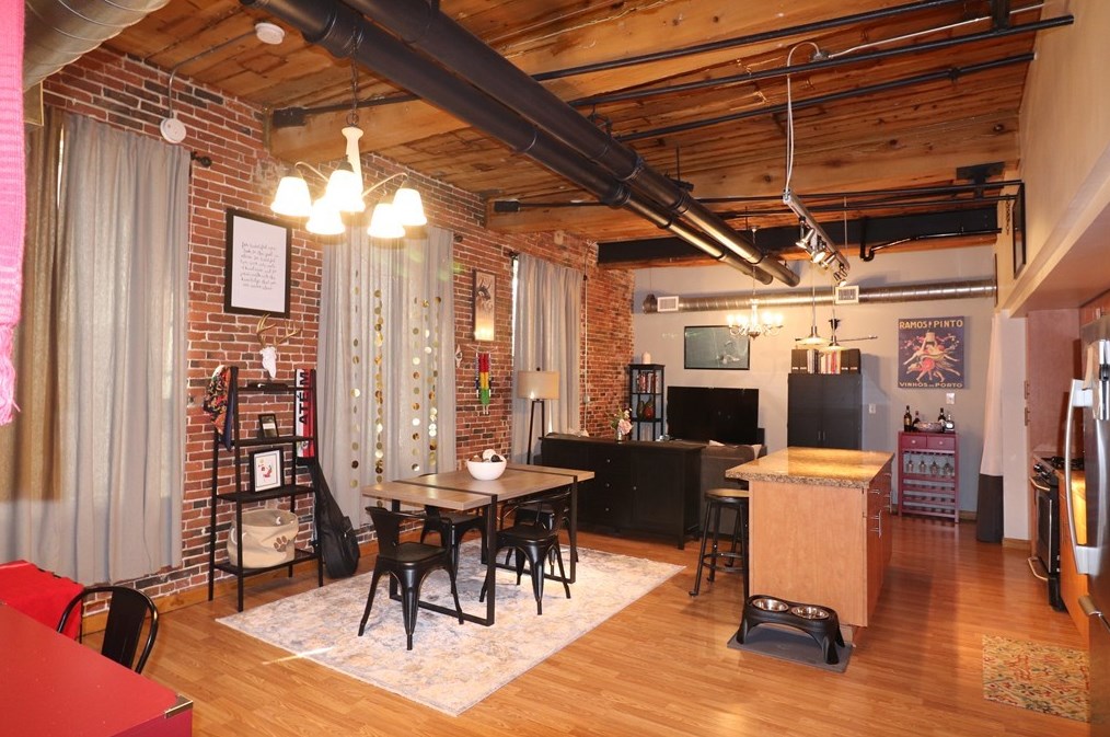 130 John #104, Lowell, MA 01852