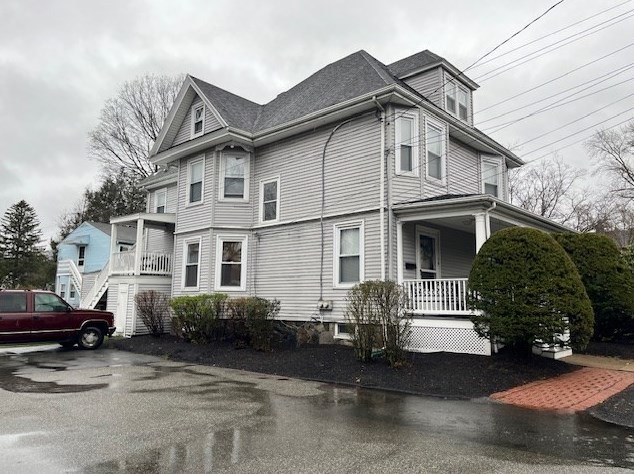 7 Lowell St #a, Woburn, MA 01801