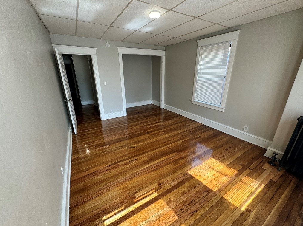 18 Mattoon St #8, Springfield, MA 01105