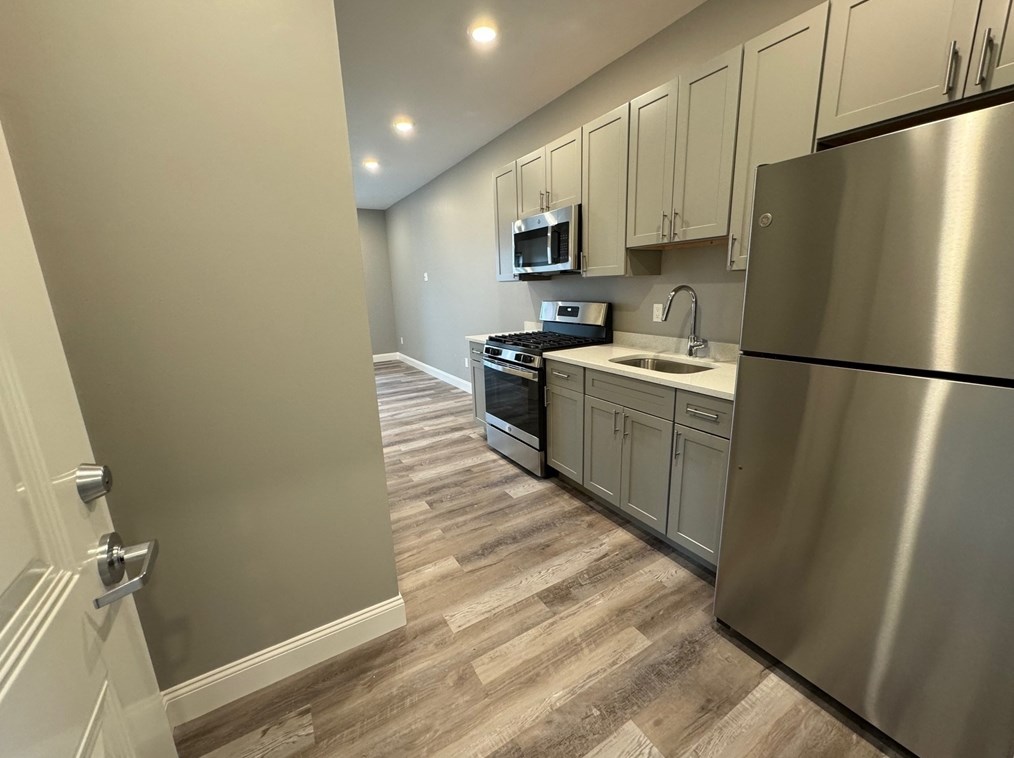 38 Walnut Ave #303, Revere, MA 02151