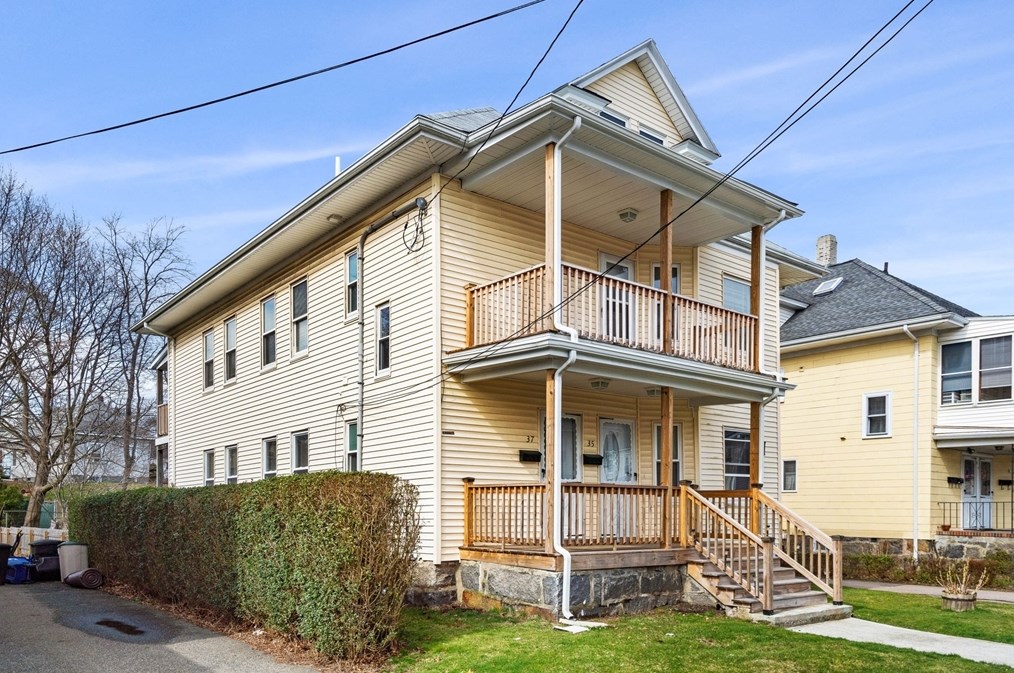37 Dysart St, Quincy, MA 02169 exterior