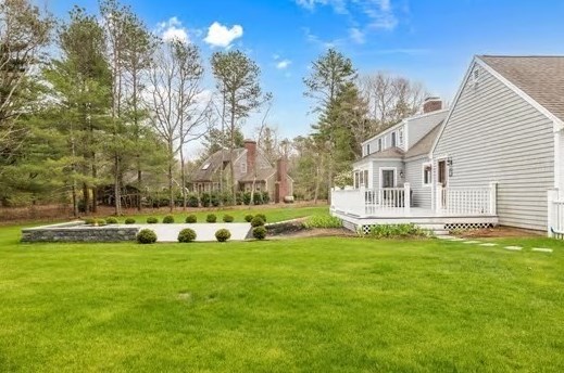 54 Way, Mashpee MA 02649-3536 exterior