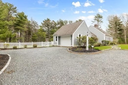 54 Way, Mashpee MA 02649-3536 exterior