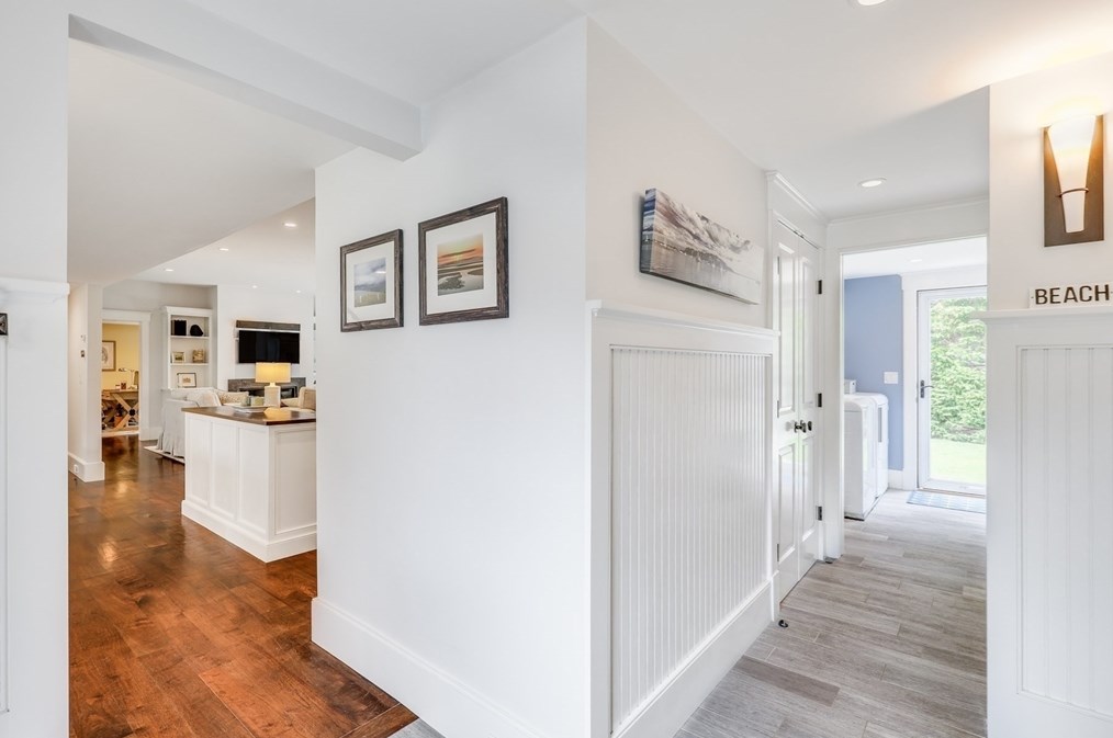 25 Glover Sq, Chatham MA 02633-2016 exterior