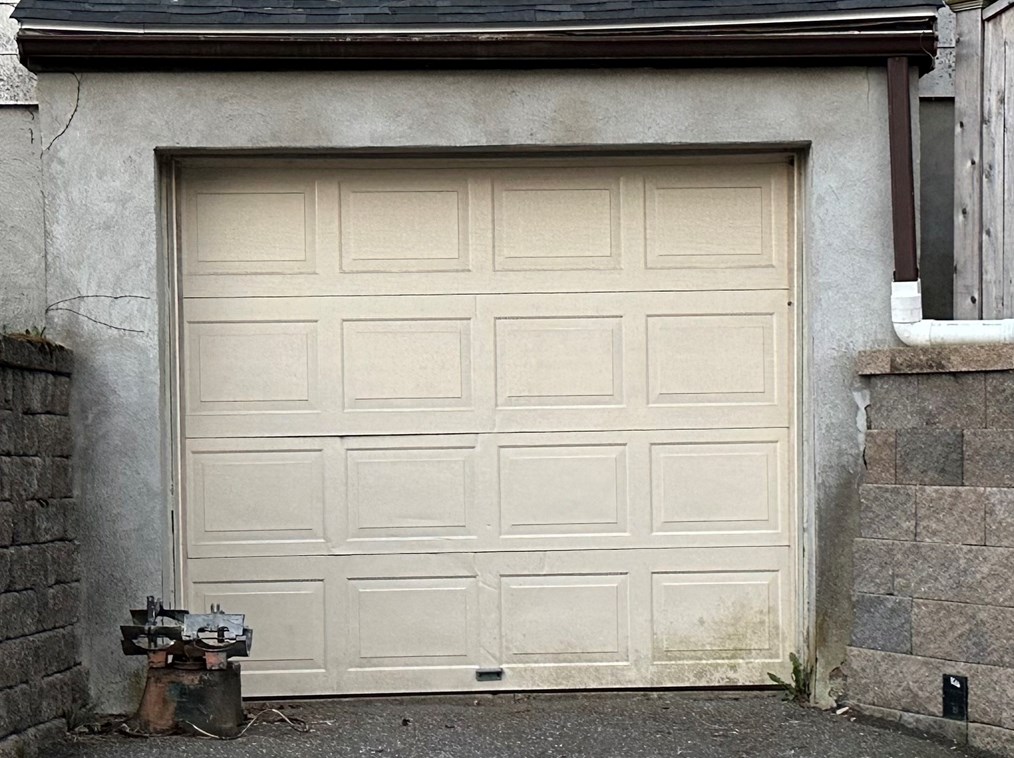 95 May St, Worcester MA 01602-3422 exterior