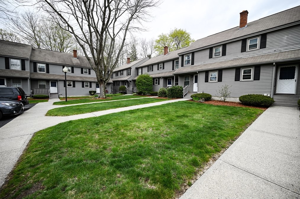 192 Pleasant St #16, Leominster, MA 01453