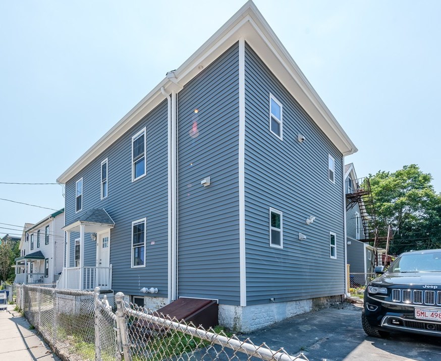 31 Duncan St, Boston MA  exterior