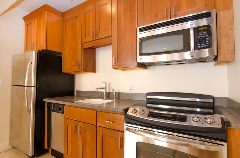 404 Marlborough St #4, Boston, MA 02115