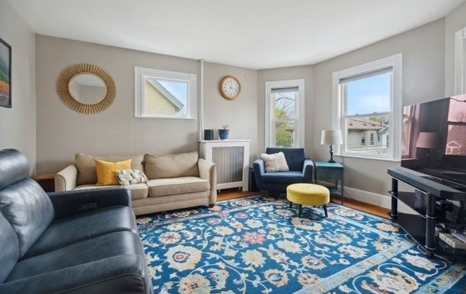 11 Tolman St #11, Waltham, MA 02453