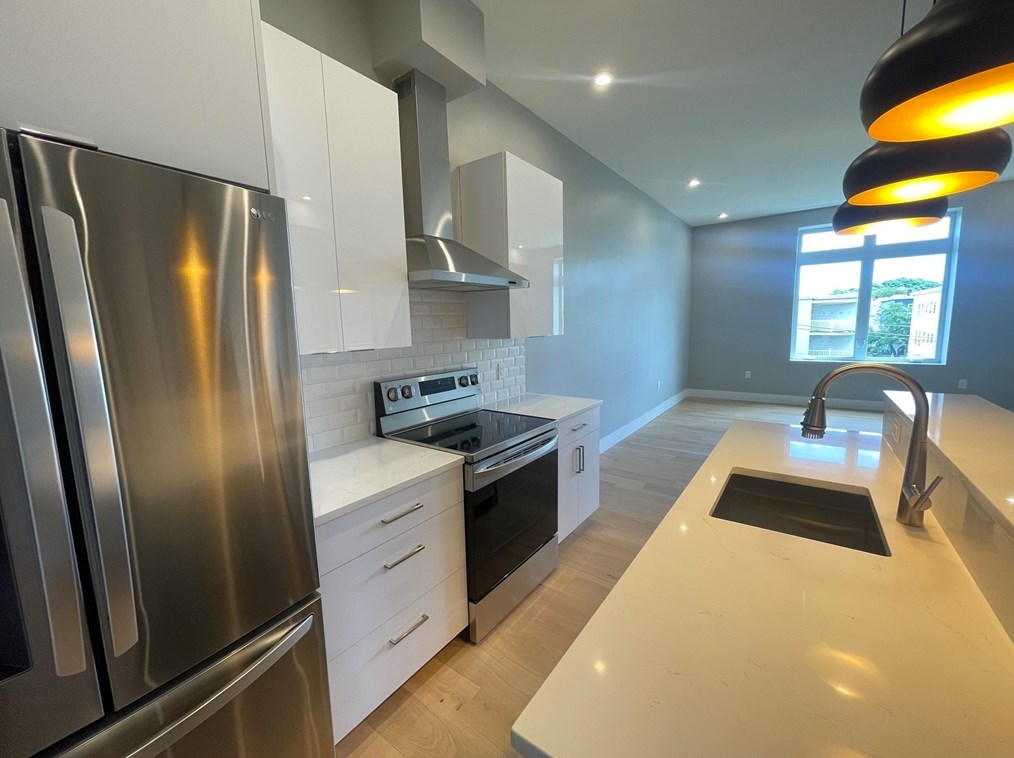 60 Cross St E #308, Somerville, MA 02145