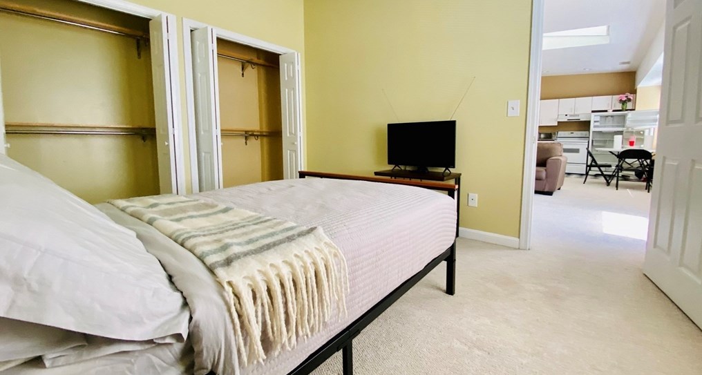 21 Linden St, Quincy MA 02170-1823 exterior